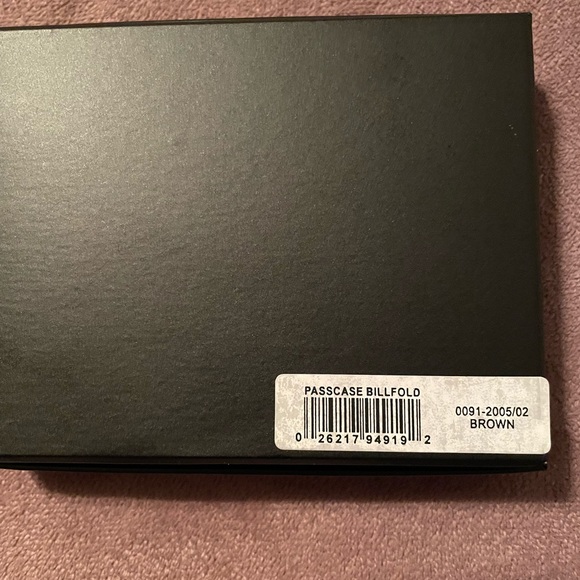 Alfani Brown Leather Passcase Billfold Wallet NIB - Picture 3 of 11